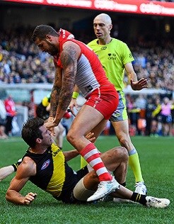 AFL 2017 Round 13 - Richmond v Sydney MELBOURNE, AUSTRALIA - JUNE 17: Lance Franklin of the Swans tussles with Alex Rance of the Tigers during the 2017 AFL round 13 match between the Richmond Tigers and the Sydney Swans at the Melbourne Cricket Ground on June 17, 2017 in Melbourne, Australia. (Photo by Daniel Carson/AFL Media)